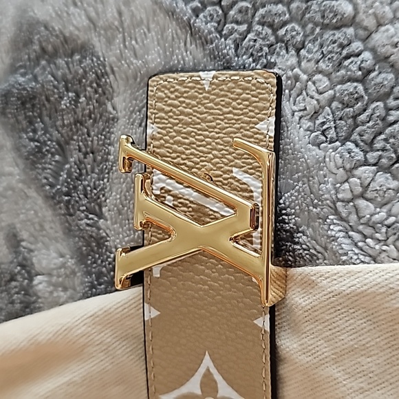 Louis VUITTON MONOGRAM GIANT BELT KHAKI BEIGE SIZE 90CM or 36US , Preowned - Picture 13 of 15